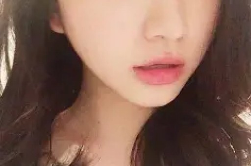 详细阅读:演员卢昱晓因盗摄争议道歉登上微博热搜榜首 演员卢昱晓因盗摄争议道歉登上微博热搜榜首