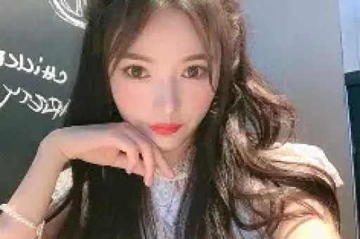 薇娅、雪梨之后苦“顶流”久矣的小网红机会来了？