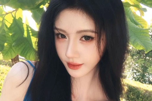 抖音初代网红 x 严谨泳装照 抖音初代网红 x 严谨泳装照
